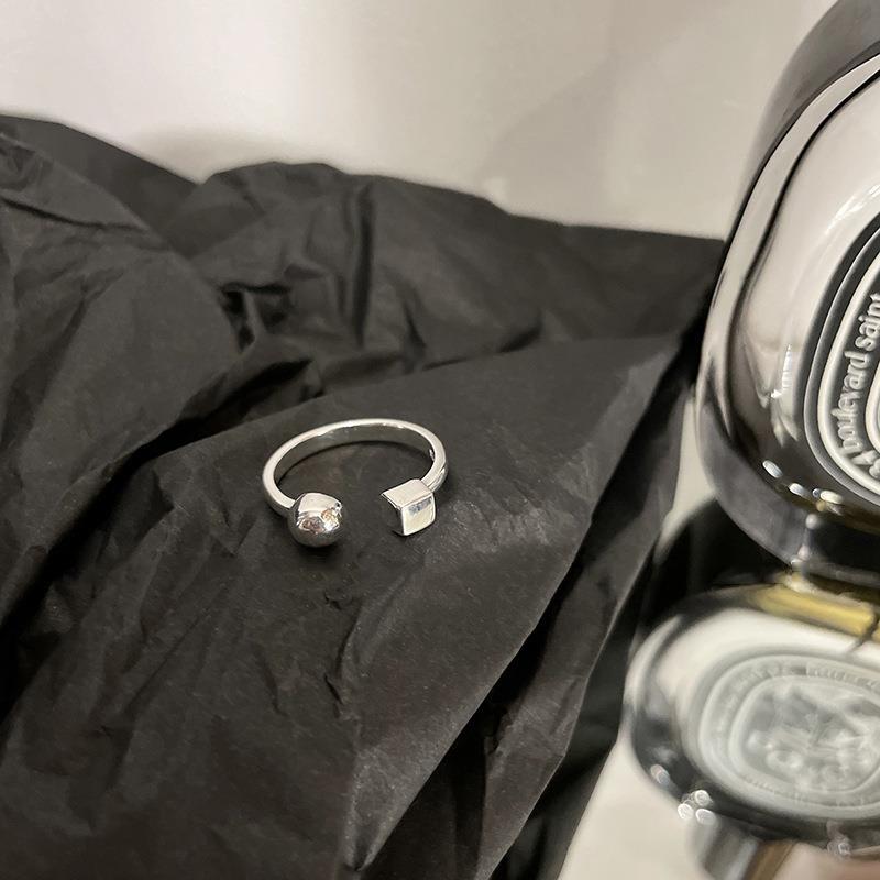 Медное Женское Модное Геометрическое Кольцо в Элегантном Квадратном Круглом Шарообразном Стиле для Модного Лета